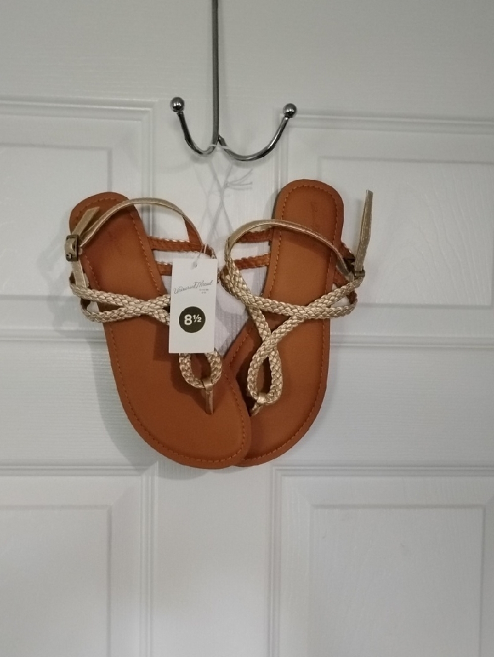 Universal Thread 8.5 Gold Braided Sandals